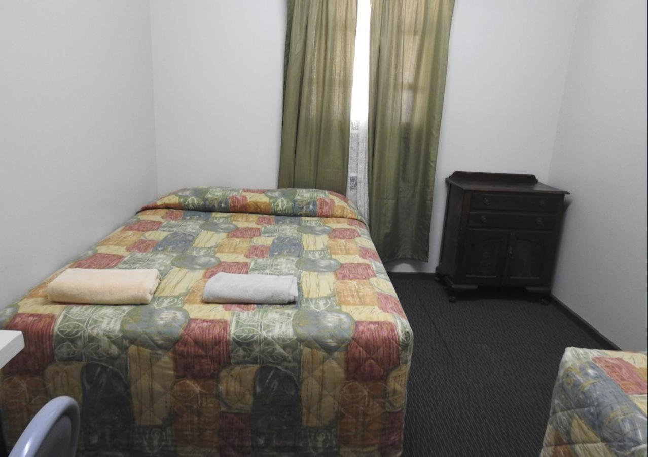 Tourist Motel 3*